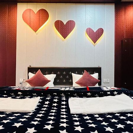 Dev Bhoomi Resort 카나탈 외부 사진