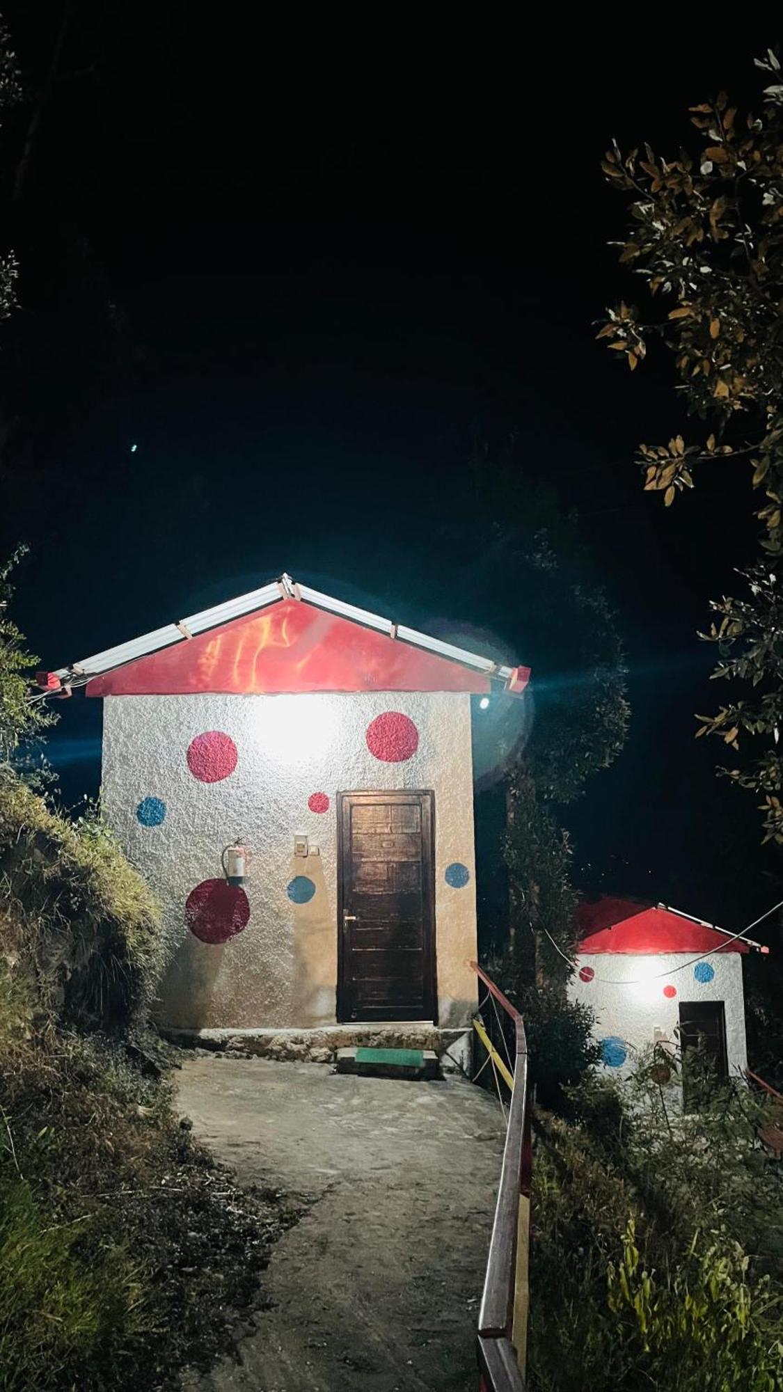 Dev Bhoomi Resort 카나탈 외부 사진